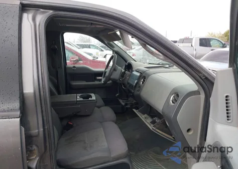 2004 Ford F-150 Lariat/Xlt z USA, uszkodzony, nr VIN 1FTPW12514KB32240